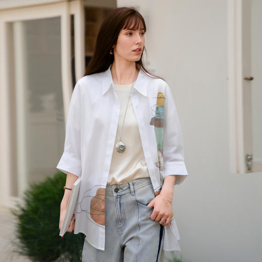 谜底印花衬衫分袖女2025春季新款复古文艺宽松中长衬衣256MC6014 商品图1