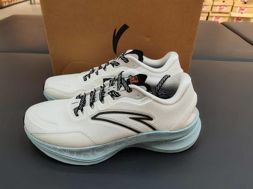 安踏冠军2PRO氮科技缓震回弹跑步鞋男专业路跑训练运动鞋112415582S 商品图3