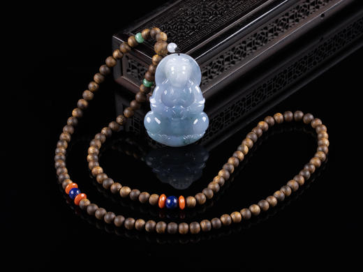 XY0061原创沉香+翡翠紫罗兰观音挂件 商品图0