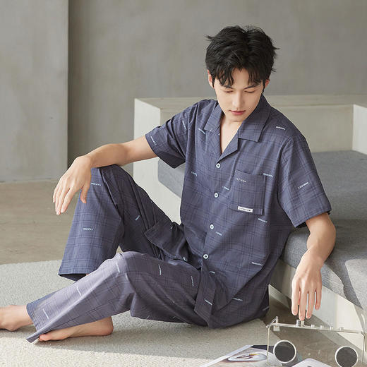 新款夏季男士睡衣纯棉短袖长裤可外穿爽棉翻领家居服开衫套装    JL-TMZ5521 商品图2