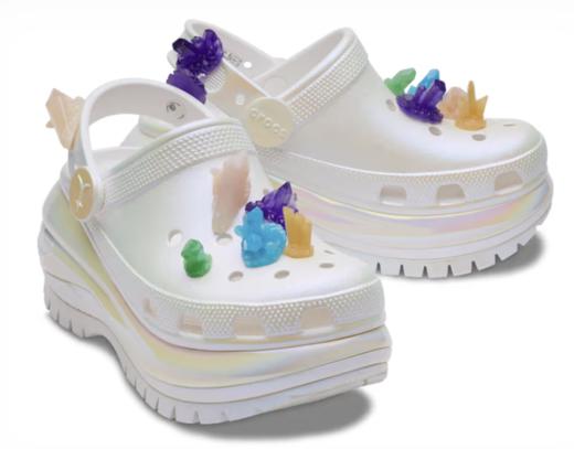 5折！Crocs 女款厚底水晶洞洞鞋 镭射配色 8码以上 商品图1