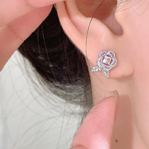 卡蒂罗/KADER 冰晶玫瑰耳钉 精致轻奢满镶钻石优雅浪漫甜蜜璀璨闪耀纯银耳饰 温柔气质养耳洞配饰 商品图4