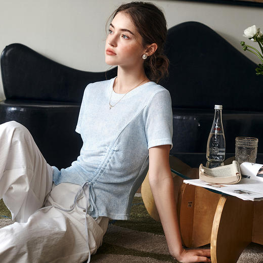 OLrain欧芮儿蓝色短袖T恤女夏季2025年新款时尚不规则抽褶上衣 商品图2