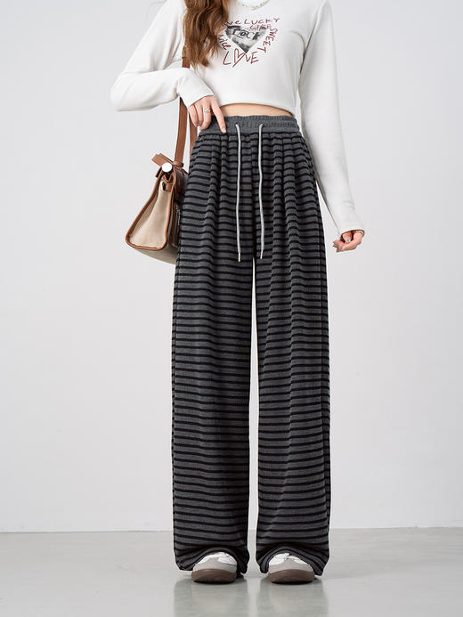 【伊泺杉撞色条纹慵懒风休闲裤】🔥春夏必备的一条百搭神裤 垂感很好，好穿不易皱🔊 上身真的好好看狠有质感全网火爆 怒推！！ 商品图4