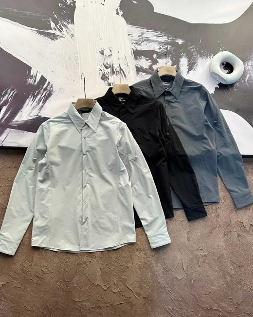 点此购买 始祖鸟春秋季男士休闲纯色轻薄长袖衬衫 jj 311093 商品图0