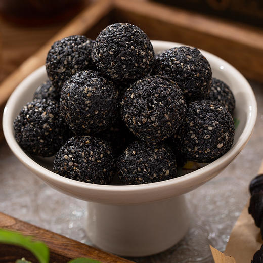 胶娘娘 黄精黑芝麻丸 商品图1