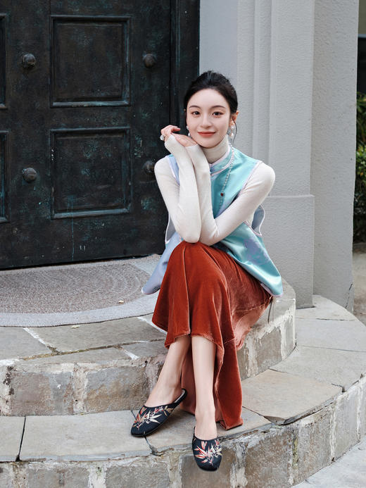 瑕疵|盛唐牡丹 |君子梅团花纹花锦缎马甲[特价品]](特殊商品不退不换) 商品图9