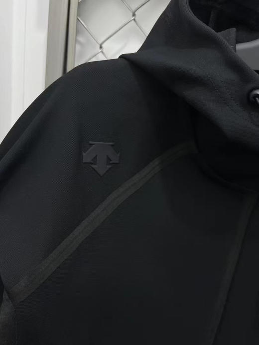 正品 迪桑特黑标，春款综训训练男士针织上衣外套，尺码M-XXXL 商品图1