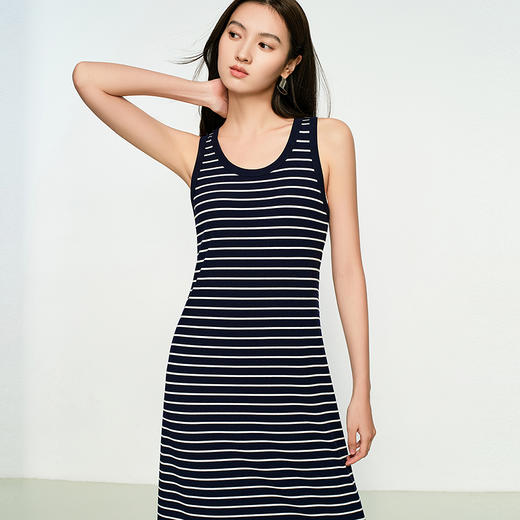 NEELLY纳俪商场同款春季新款松弛随性感条纹背心长裙女休闲A字裙N25032Y01152 商品图2