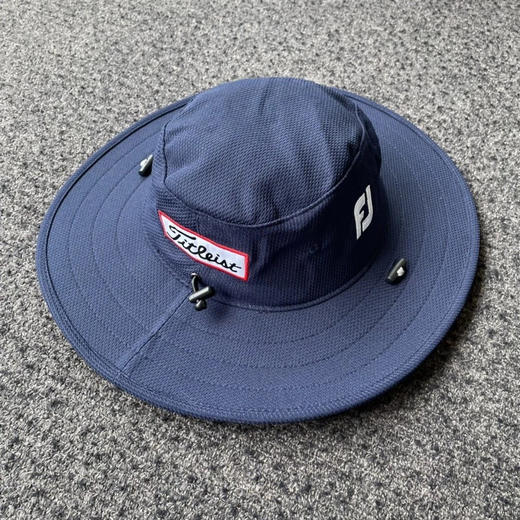 正品Titleist男女同款高尔夫大帽沿，大圆顶遮阳帽，均码！可以调节大小！防晒 遮阳 无敌防晒 可以任意调节
五个色。 商品图3