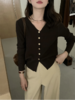 🤩主打实穿搭配的针织开衫🎀【岚可可v领纽扣开衫】它来啦！！🌲！气质V领拉长脖颈线条修饰脸型~ ✨衣身DU特坑条肌理丰富层次感显瘦又耐看~~  商品缩略图5
