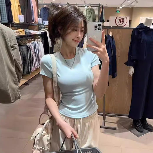 【59.9元3件，单拍不发】BASICLIVE莫代尔凉感T恤 | 220g人棉莫代尔，舒适柔软、透气，修身显瘦、巨遮小肚子、不勒身 商品图4