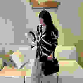 顺丰包邮洛诗琳14647春夏新款设计感字母印花真丝V领衬衫女0780