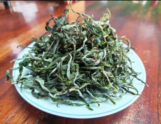 【2025新茶】头春滇绿  头春头采大叶种绿茶 商品图2