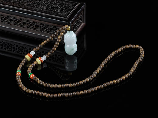 XY0003原创沉香+翡翠花生挂件 商品图1