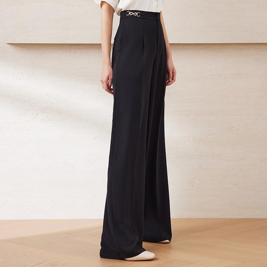 EITIE爱特爱高腰垂坠显瘦链饰高级感通勤黑色直筒裤2025夏季新款B2505602 商品图3