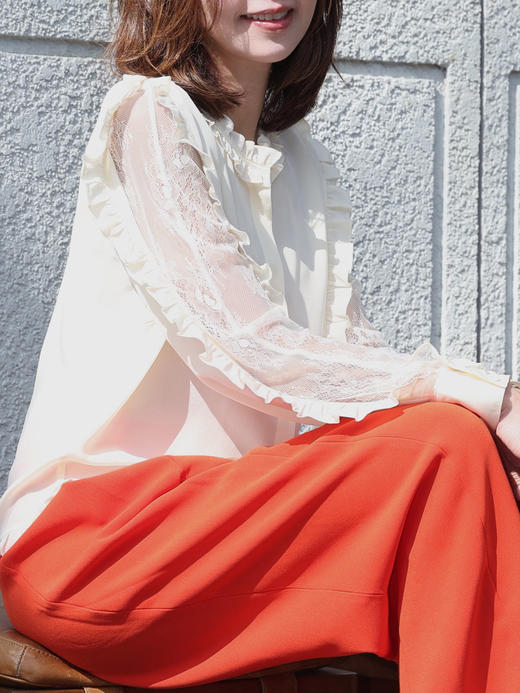 TYNVIE 蕾丝袖荷叶边真丝衬衫 - 白色 商品图9