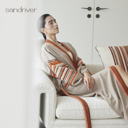 满袖针梭相拼睡袍SJF97W217N 商品图4