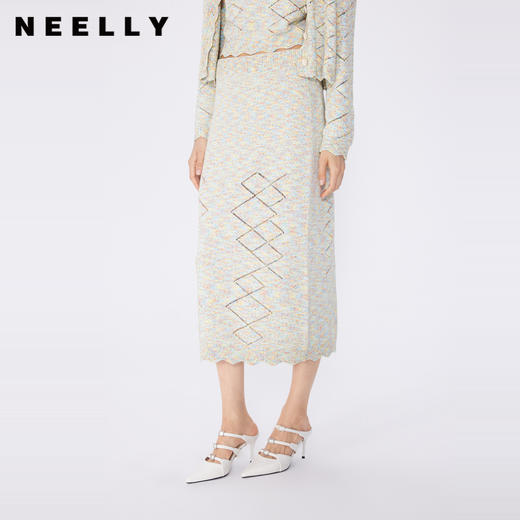 NEELLY纳俪商场同款春季新款针织裙设计感条纹半身裙女舒适包臀裙N25034E04605 商品图0
