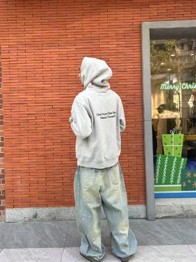 WassupHouse宽松短宽印花插袋连帽卫衣