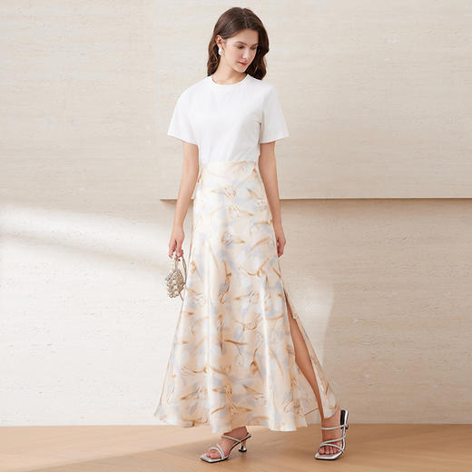 EITIE爱特爱高级感垂坠缎面晕染印花开叉长裙半身裙夏季新款B2506602 商品图1