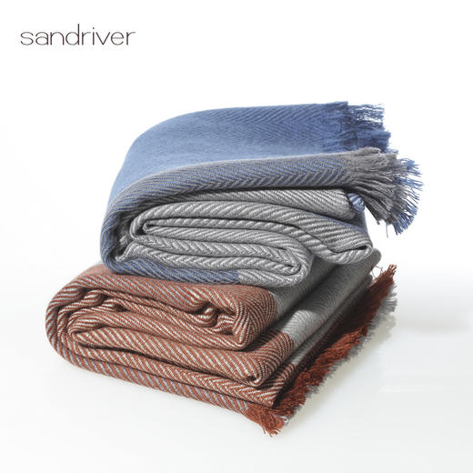 精纺人字纹羊绒围巾SJF92P809N 商品图4