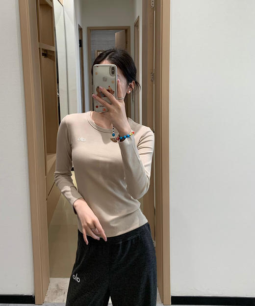 alo女士螺纹修身打底衫030505 商品图1