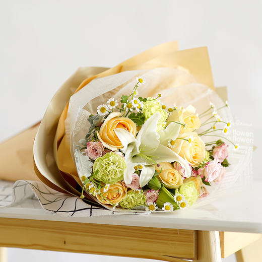 爱的陪伴丨玫瑰混搭花束 商品图1