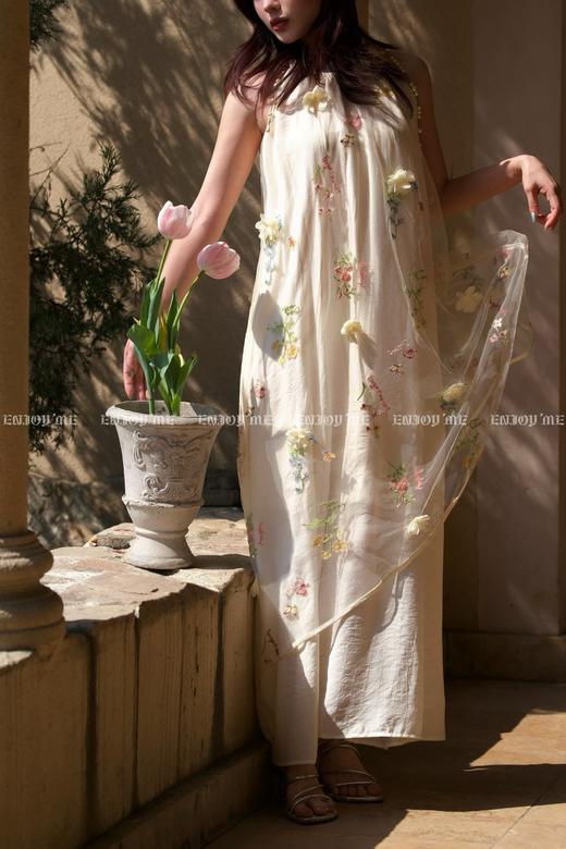 【门店同款】ENJOY春季“绮梦繁花”立体花朵刺绣裙 161948767 商品图7