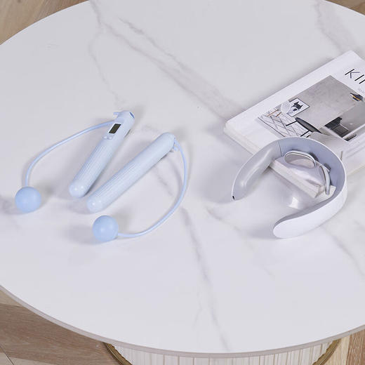 春枝漫野Chirimiri 颈椎按摩器多功能颈椎按摩仪 智能计数跳绳礼盒套装暖心健康礼TZ-001 商品图6