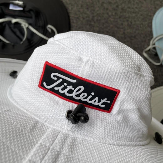 正品Titleist男女同款高尔夫大帽沿，大圆顶遮阳帽，均码！可以调节大小！防晒 遮阳 无敌防晒 可以任意调节
五个色。 商品图9