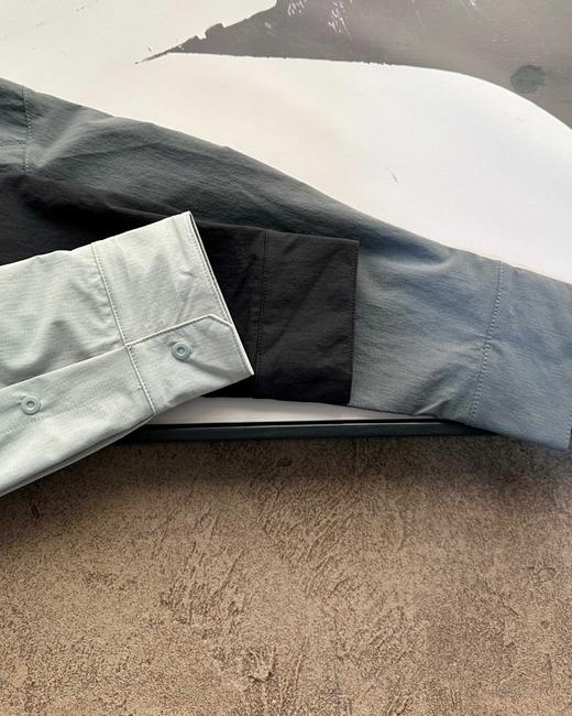 点此购买 始祖鸟春秋季男士休闲纯色轻薄长袖衬衫 jj 311093 商品图13