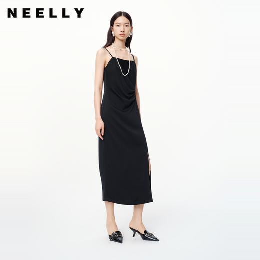 NEELLY纳俪商场同款春新款醋纤黑色设计感收腰吊带连衣裙女简约N25034Y04615 商品图0