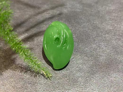 【御珠宫坊】碧玉莲蓬挂件 商品图1