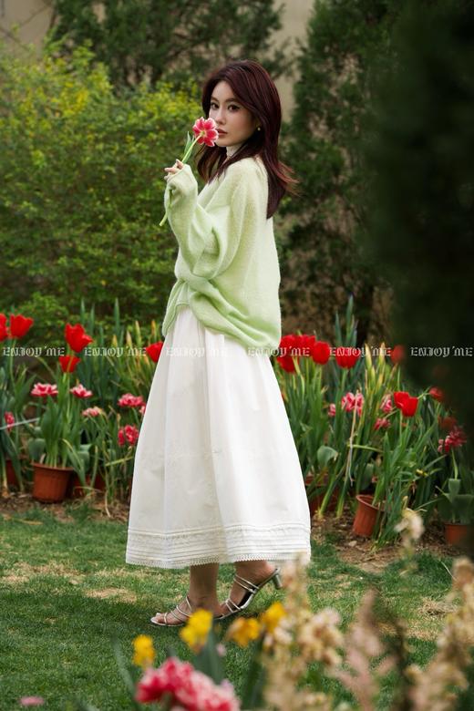 【门店同款】ENJOY春季绮梦繁花V领亮色针织衫 161900190 商品图4