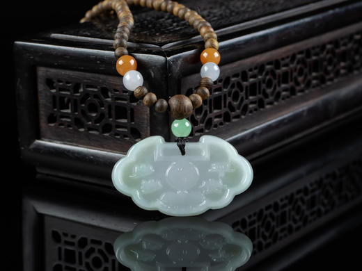 XY0068原创沉香+翡翠岁岁平安锁挂件 商品图3