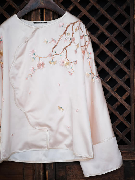 盛唐牡丹 |海棠花开手推绣真丝上衣-粉色 商品图6