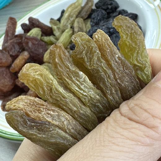 大大的葡萄干，干干净净的吃！特别像十几年前，我第一次在新疆吃的那种葡萄干！ 商品图4