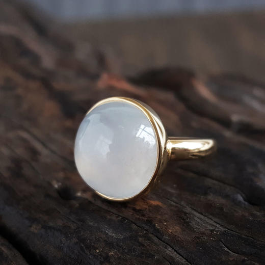 【天然正品】AU750精品黄金镶天然冰种白色蛋面翡翠戒指060325AH33 现售价：3980 商品图3