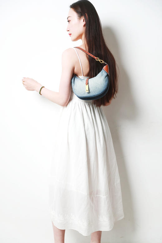 月牙丹宁包，出口日本喔。羊皮+牛皮拼接の拉链闭合单肩包C030560 商品图10