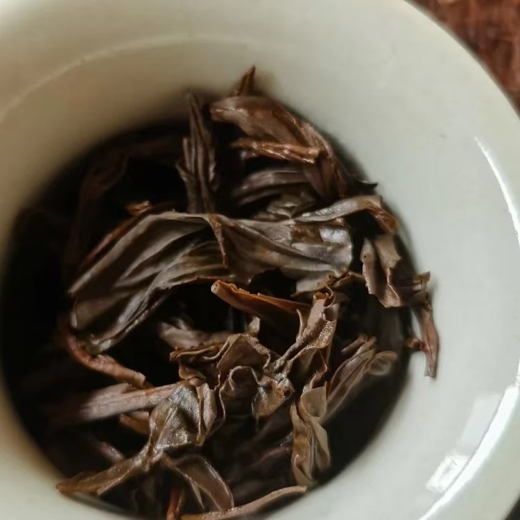 无量山野生古树红茶