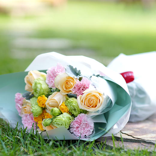 罗马假日丨玫瑰混搭花束 商品图4