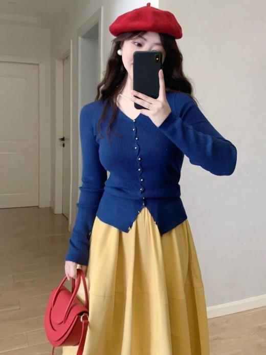 显瘦克莱因蓝打底衫 商品图0