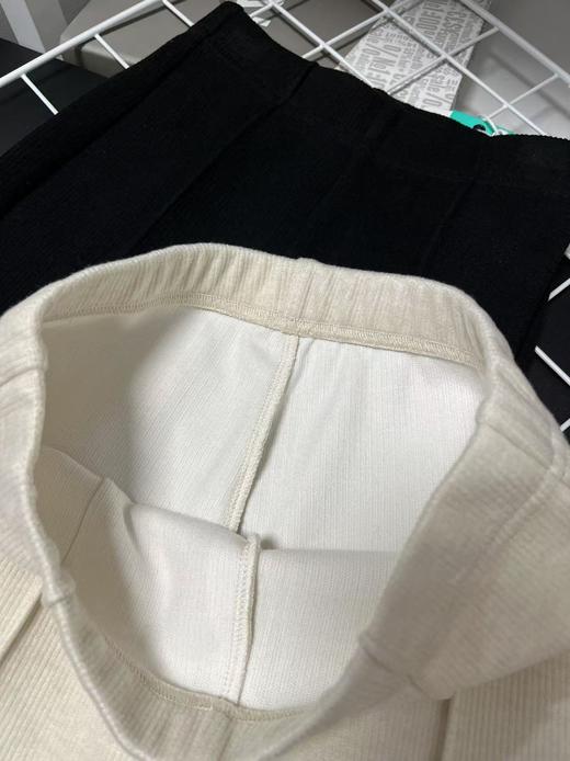 儿童节福利-实体店219元【小资范】1860黑色微喇针织裤-喜出 商品图5