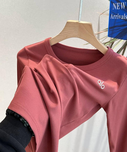 alo女士螺纹修身打底衫030505 商品图7