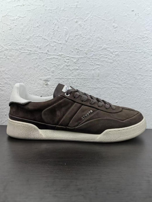 外贸原单MONO WAY 男鞋 头层牛皮材质 做旧款 超轻上脚舒适百搭休闲款 
码数 42-45各几双
原盒包装，国内无售 商品图7