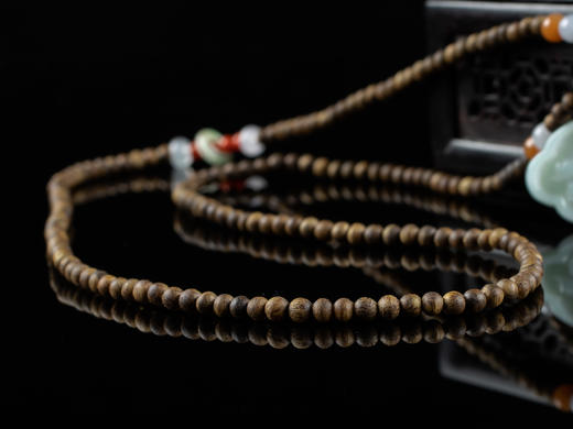 XY0068原创沉香+翡翠岁岁平安锁挂件 商品图7