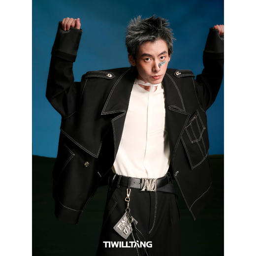 启世录TIWILLTANG“溯御垚寂”暗门襟镂空拼接T恤小众高级短袖 商品图2