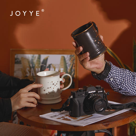 【多样屋专柜】JOYYE马克杯带盖勺高档施华洛世奇元素伴手礼男情侣杯 星辰幻境杯 商品图3