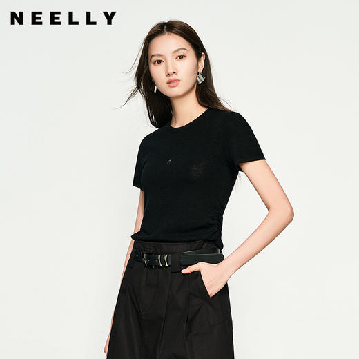 NEELLY纳俪商场同款春季新款圆领修身短袖针织衫女显瘦透气上衣N25032A01140 商品图0